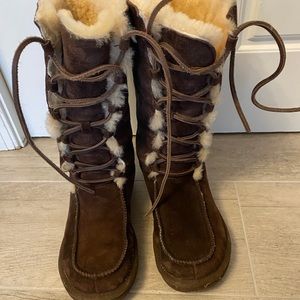 Vintage Ugg Chestnut Lace Up Boots